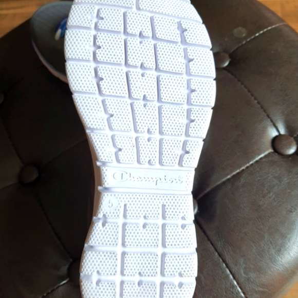 🆕 NWT CHAMPIONS MEMORY FOAM SNEAKERS ATHLETIC SHOES (4-04132020) - Picture 6 of 7